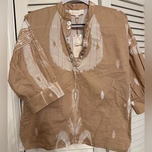 Elegant Beige and White Blouse with Button Details